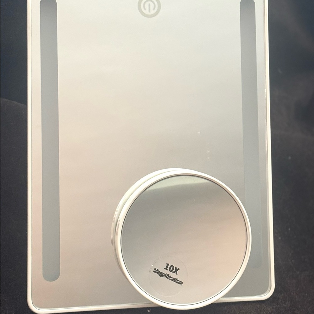 Terresa 10X Magnification Mirror with LED Light - Never-Used